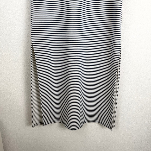 Evereve SPANX The AirEssentials Air Essentials Stripe T-shirt Maxi Dress Small - Picture 5 of 9